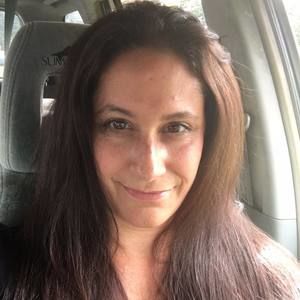 Meet your Posher, Stefanie